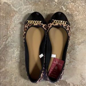 Cute- Ballet flats. Size 8